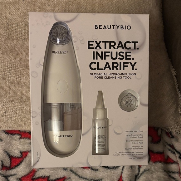 BeautyBio Glacial Hydro-Infusion Cleansing Tool - Silver